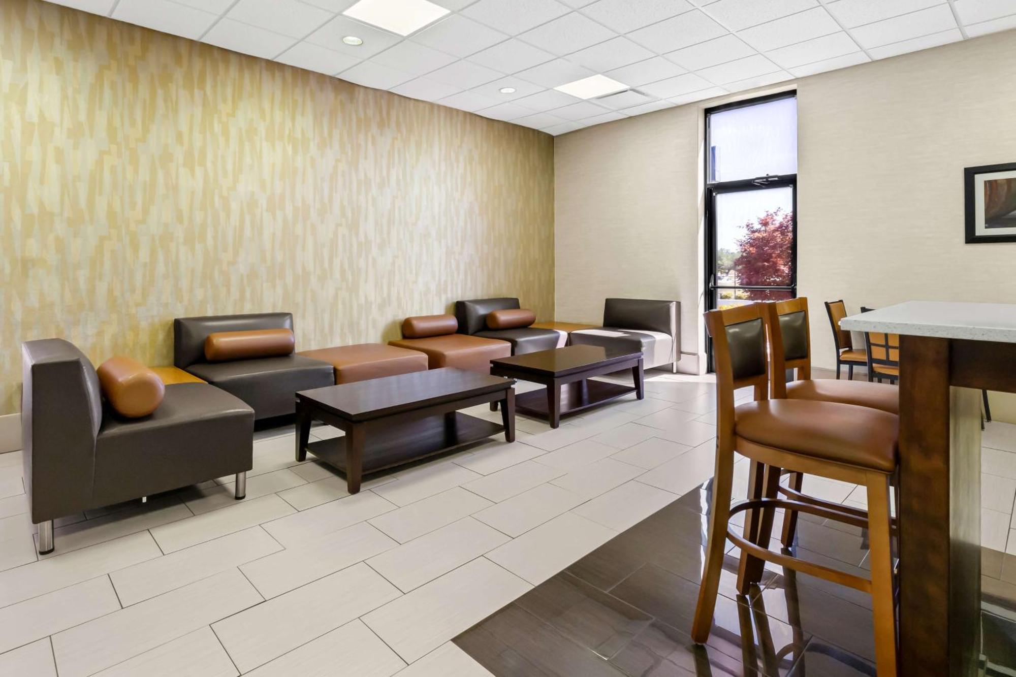 Best Western - Fayetteville Exterior photo